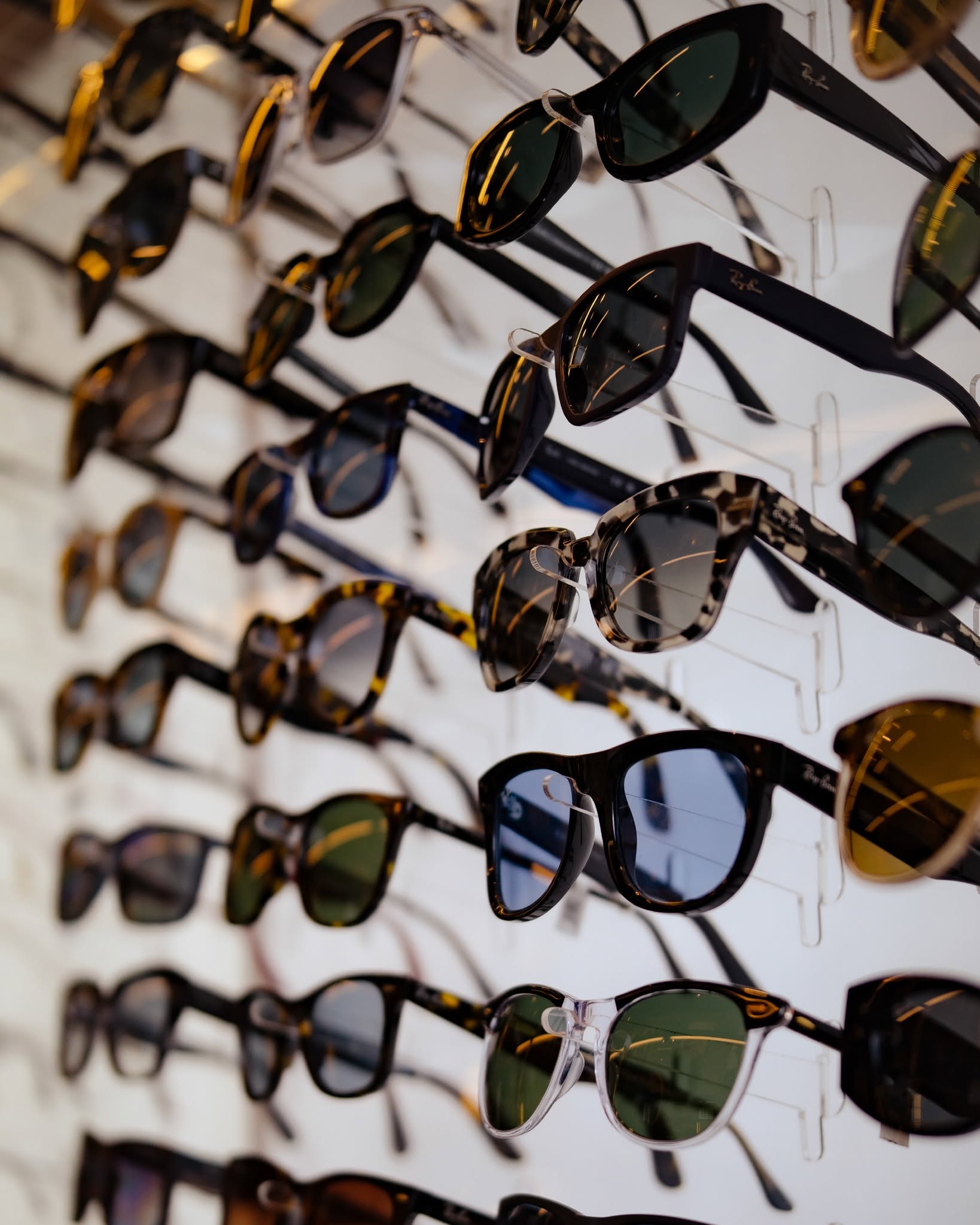 Vitrine de óculos Optical Express