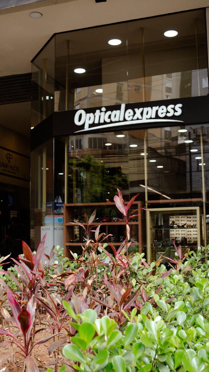 Fachada Optical Express